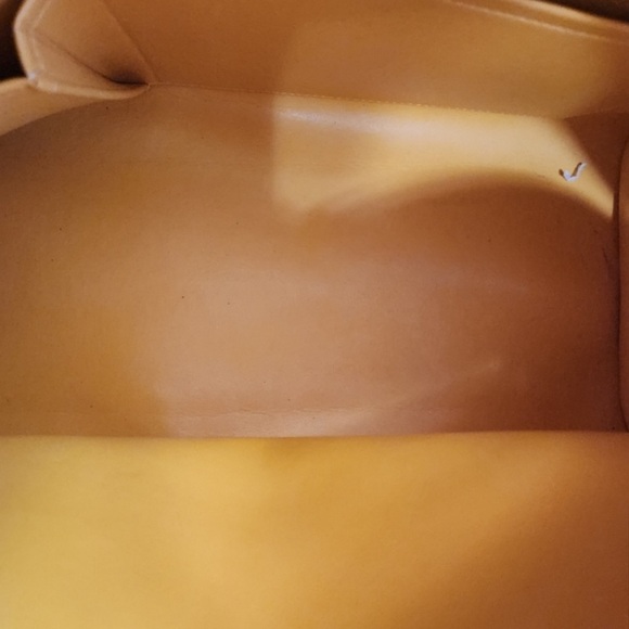 LV Vernis Tompkins Square Yellow / Calfskin Bag LOUIS VUITTON - Picture 9 of 15